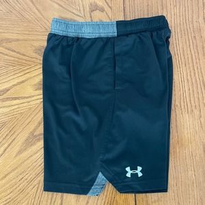 Under Armour Athletic Shorts Black Youth Sz M slightly used